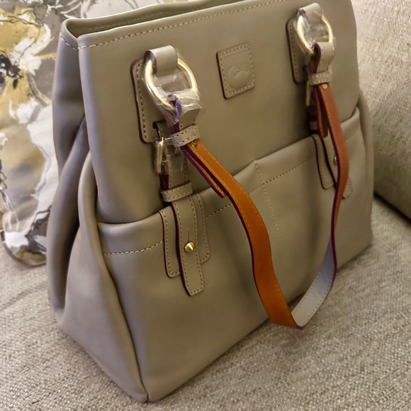 Dooney & Bourke Taupe Leather Tote Bag With Utility Pockets - Picture 5 of 13